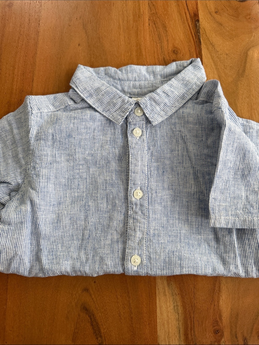 NWOT H&M Shirt